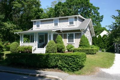  Four Bedroom -- Close to Town and 2 Saltwater Beaches