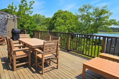 Wonderful Duck Creek 6BD--Water Views, Upper Deck, A/C, Game Room, Walk to Town, Pier & Mayo Beach